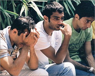 نجوم مصر في صدمة لوفاة زميلهم محمد عبد الوهاب 2006