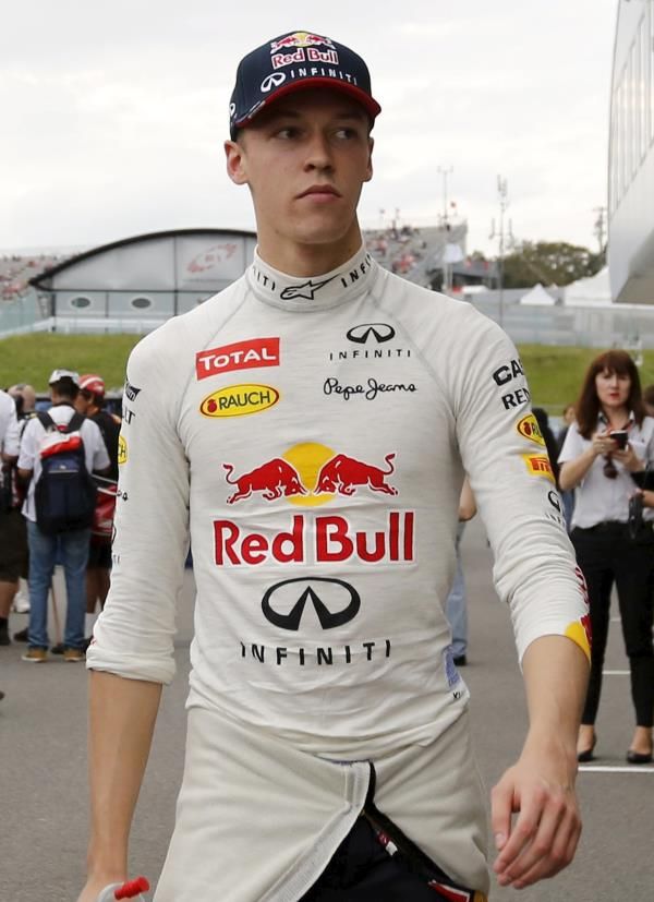 2015-09-26t090011z_1417543368_gf10000221512_rtrmadp_3_motor-racing-prix_reuters