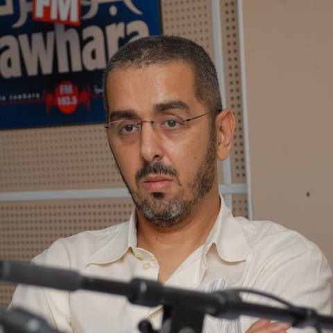  قيس عاشور