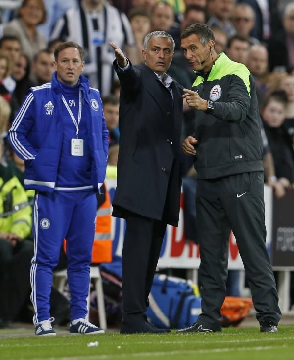 2015-09-26t183905z_86294345_mt1aci14030610_rtrmadp_3_soccer-england-new-che_reuters