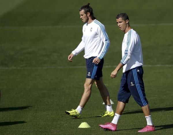 2015-09-14t100112z_948173743_gf10000205302_rtrmadp_3_soccer-champions-mad-sha_reuters