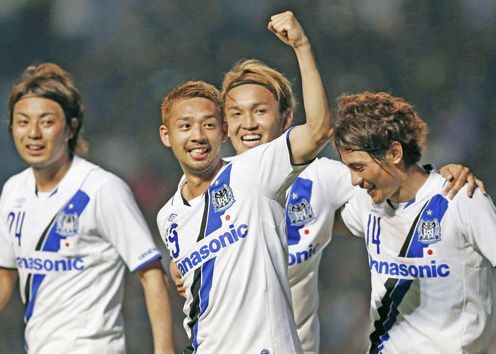 فريق غامبا اوساكا الياباني