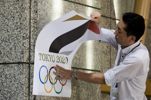 2015-09-01t130634z_1002347262_gf10000188902_rtrmadp_3_olympics-japan-logo_reuters