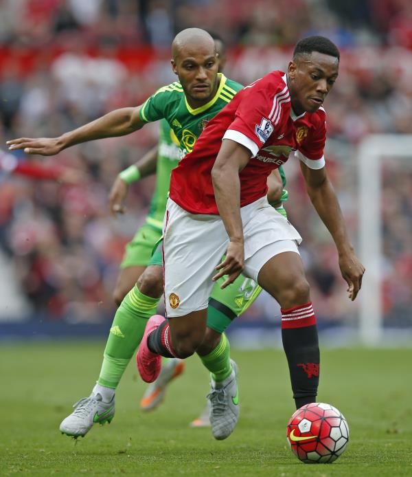 2015-09-26t144738z_86280458_mt1aci14029545_rtrmadp_3_soccer-england-mun-sun_reuters