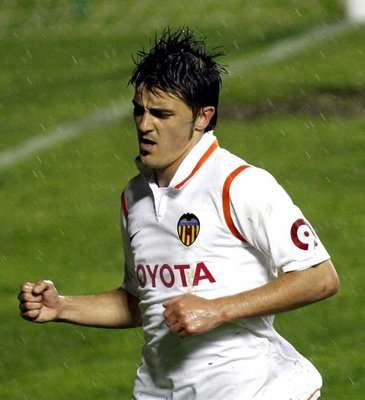 نجم فالنسيا الأول دافيد فيا