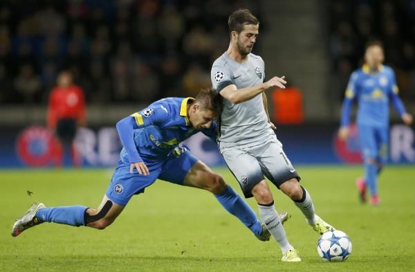 2015-09-29t195113z_1945513120_lr1eb9t1j521l_rtrmadp_3_soccer-champions-bbo-rom_reuters