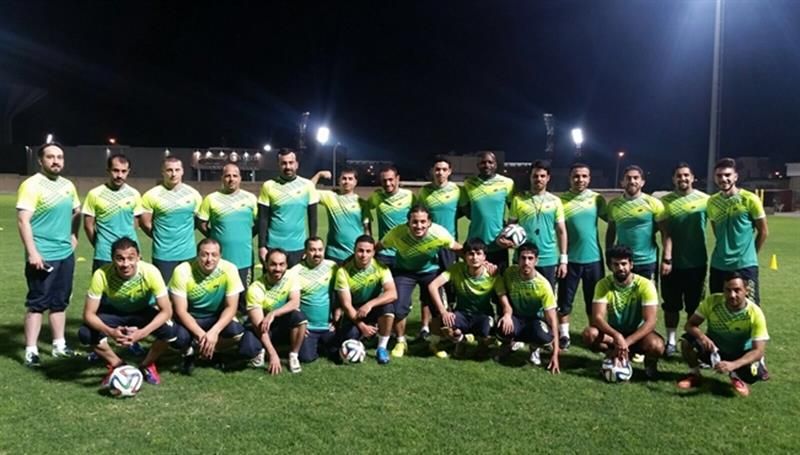 الخطيب وسط المتدربين في دورة c 