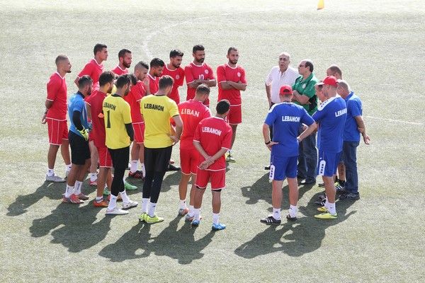 من تدريب منتخب لبنان على ملعب الصفاء اليوم الجمعة