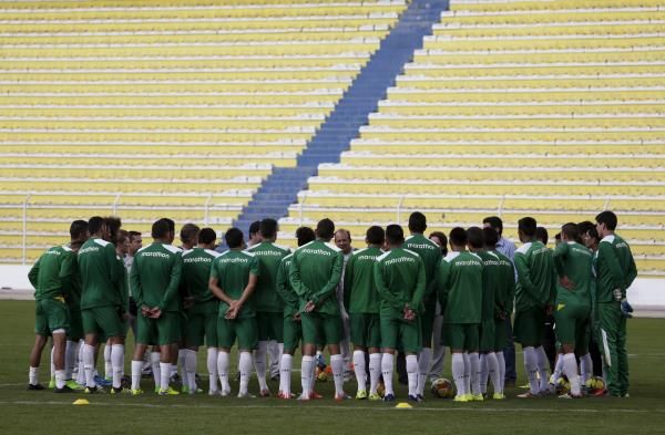 2015-09-30t002716z_938204935_gf10000227085_rtrmadp_3_soccer-world_reuters