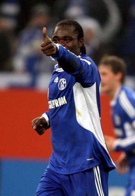 أسامواه صاحب هدف الفوز لشالكه