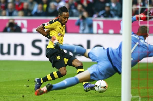 2015-10-04t162436z_481243426_lr1eba419kpb7_rtrmadp_3_soccer-germany_reuters