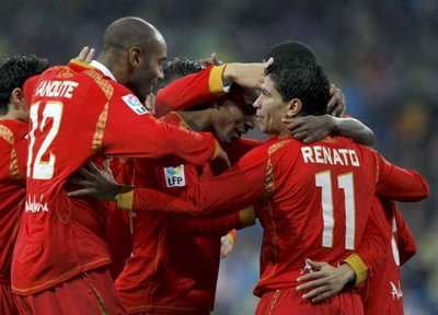 فرحة جماعية لأشبيليه بالهدف الأول