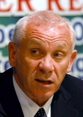 المـدرب الإنجليـزي بـيـتـر ريـــد