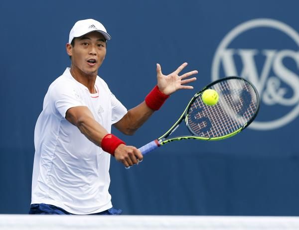 2015-08-15t165257z_1259850225_nocid_rtrmadp_3_tennis-western-and-southern-open-lu-vs-kozlov_reuters