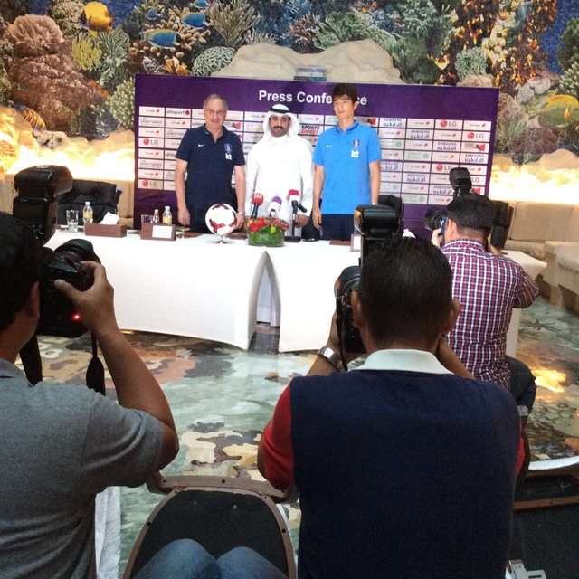  جانب من الموتمر الصحفي  