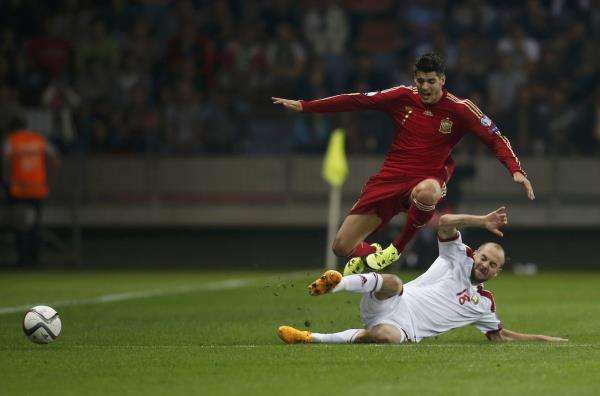 2015-06-14t201650z_1101857775_lr1eb6e1kbshp_rtrmadp_3_soccer-euro_reuters