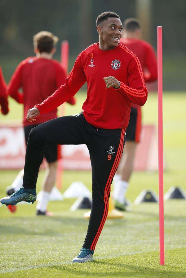 2015-09-29t102710z_86524030_mt1aci14039765_rtrmadp_3_soc_reuters