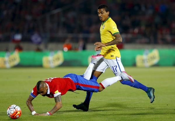 2015-10-09t005519z_235715765_gf10000237673_rtrmadp_3_soccer-world_reuters