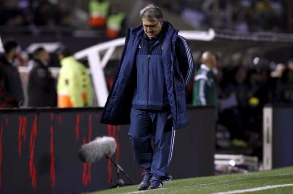 2015-10-09t021803z_1201692820_gf10000237753_rtrmadp_3_soccer-world_reuters