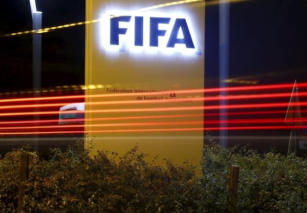 2015-10-07t182005z_2052377428_gf10000235609_rtrmadp_3_soccer-fifa-blatter_reuters