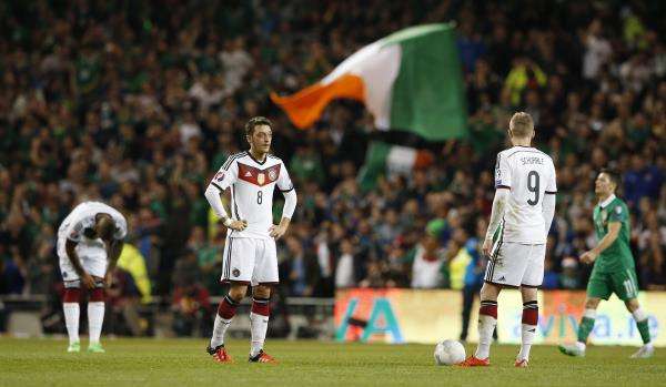 2015-10-08t201635z_87336995_mt1aci14060630_rtrmadp_3_soc_reuters