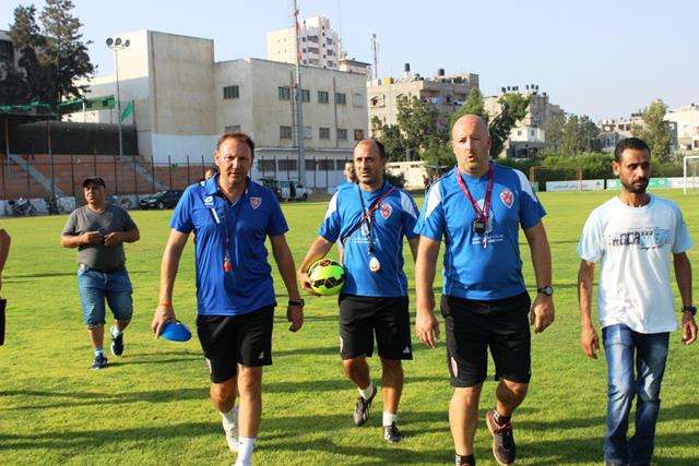 الجهاز الفني الايطالي بقيادة كوزين