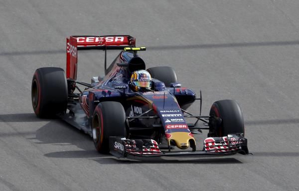 2015-10-10t110746z_1278540587_gf10000239690_rtrmadp_3_motor-racing-prix-practice_reuters