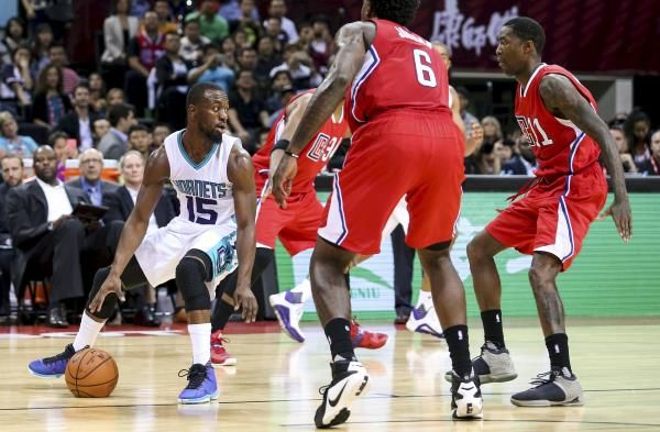 2015-10-11t090722z_148773775_gf10000240763_rtrmadp_3_bkn-hornets-clippers_reuters
