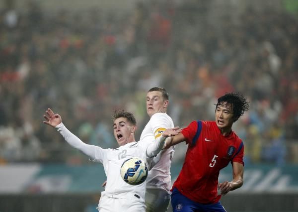 2015-03-31t135425z_821083633_gf10000044928_rtrmadp_3_soccer-friendly_reuters