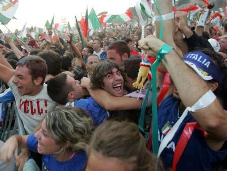 2006-07-09t190641z_01_rom101_rtridsp_2_sport-soccer-world