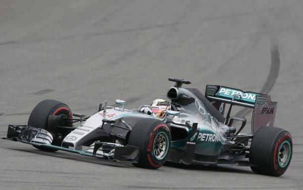 2015-10-11t124203z_53812035_lr1ebab0z9s2o_rtrmadp_3_motor-racing-prix_reuters