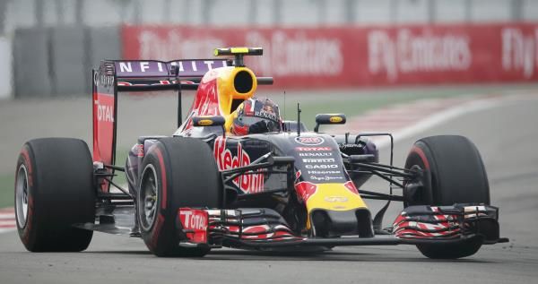 2015-10-11t122903z_2122956679_lr1ebab0yo420_rtrmadp_3_motor-racing-prix_reuters