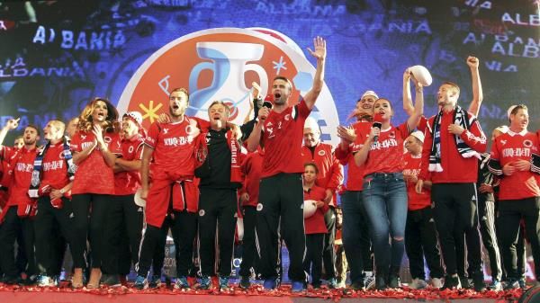 2015-10-12t173723z_1615310994_gf10000242350_rtrmadp_3_soccer-euro-albania_reuters