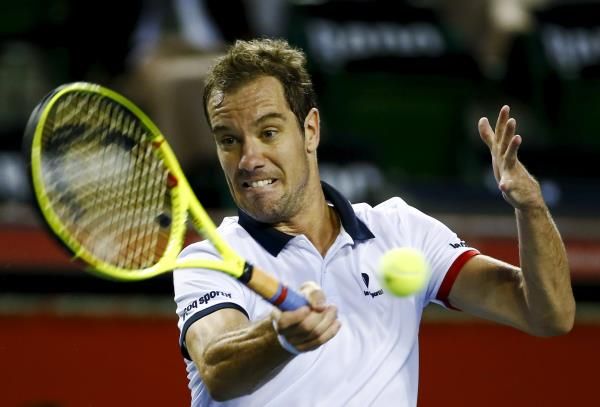 2015-10-06t100522z_1904349727_gf10000233859_rtrmadp_3_tennis-men-tokyo_reuters