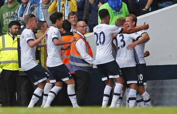 2015-09-26t130453z_86274293_mt1aci14029301_rtrmadp_3_soccer-england-tot-mci_reuters