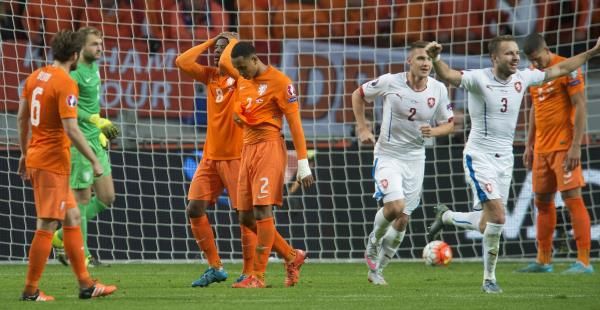2015-10-13t201724z_1118164040_gf10000243869_rtrmadp_3_soccer-euro_reuters