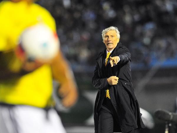 2015-10-14t005555z_1865907315_gf10000244177_rtrmadp_3_soccer-world_reuters