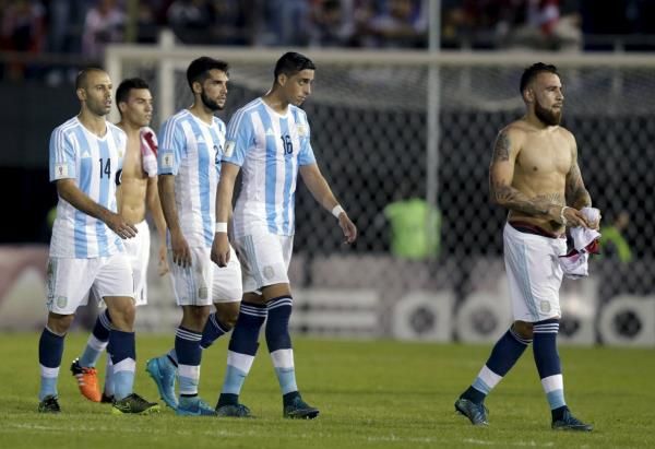 2015-10-14t020219z_1091555066_gf10000244233_rtrmadp_3_soccer-world_reuters