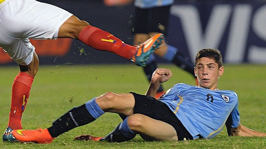 FBL-U17-SOUTHAM-URU-ECU-001