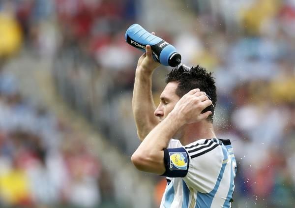 2014-06-25t170510z_1227103760_tb3ea6p1e3y5p_rtrmadp_3_soccer-world-m43-nga-arg_reuters