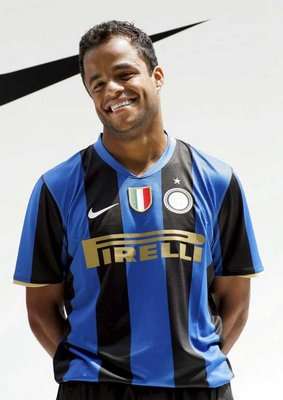 البرازيلي أليساندرو مانسيني 