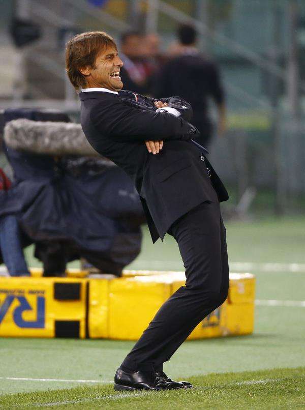 2015-10-13t194443z_1579659580_gf10000243804_rtrmadp_3_soccer-euro_reuters