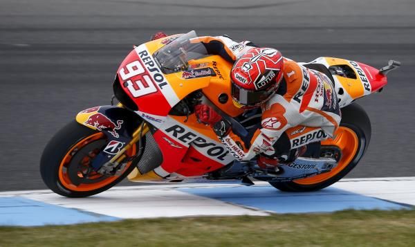 2015-10-17t025937z_154335078_gf10000247888_rtrmadp_3_motorcycling-prix_reuters