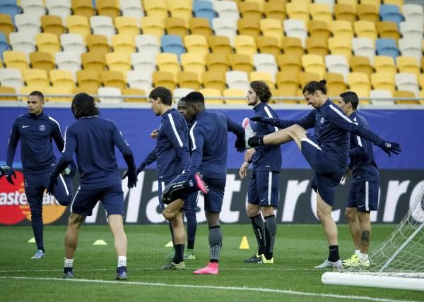 2015-09-29t162928z_1369521430_gf10000226537_rtrmadp_3_soccer-champions-sha-psg_reuters