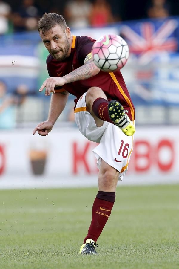 2015-08-22t174542z_165088736_gf10000179738_rtrmadp_3_soccer-italy_reuters