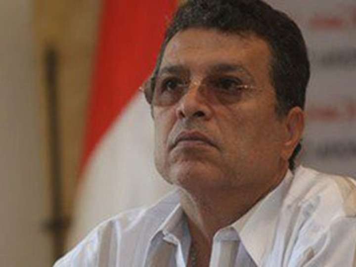 علاء عبد العزيز