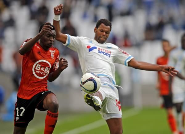 2015-10-18t133515z_1013558521_gf10000249561_rtrmadp_3_soccer-france_reuters