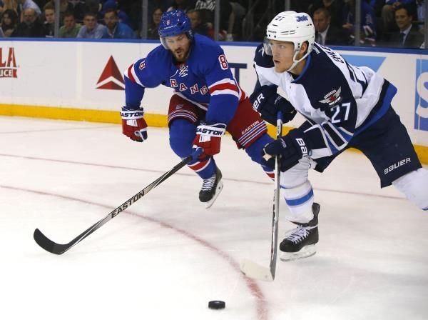 2015-10-14t021031z_730469127_nocid_rtrmadp_3_nhl-winnipeg-jets-at-new-york-rangers_reuters