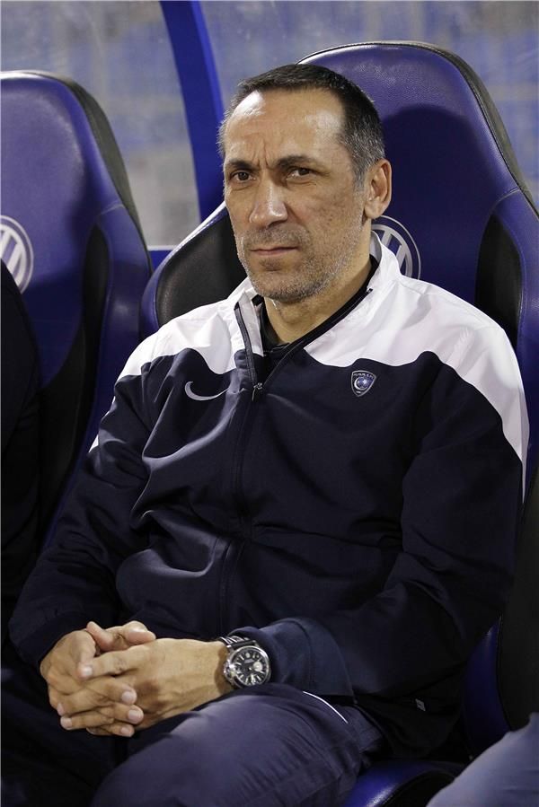 جورجيوس دونيس المدير الفني للهلال