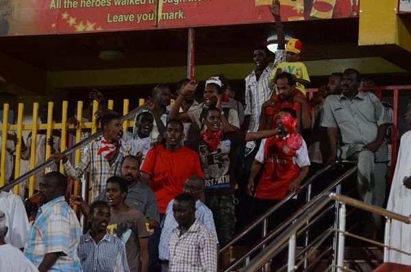 جمهور المريخ إقتحم الإستاد